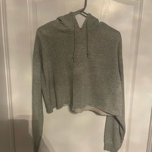 GREY CROPPED HOODIE
